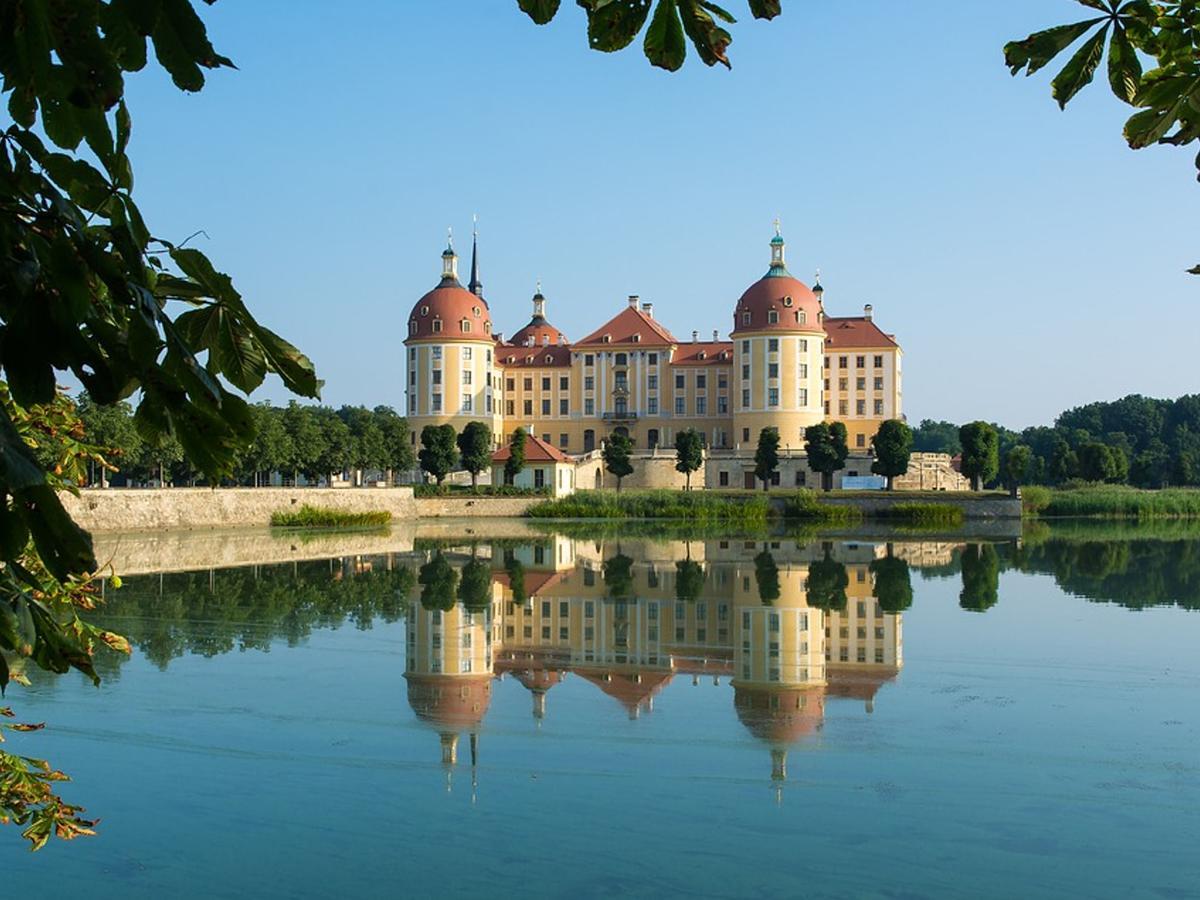 Cosy Apartment With In Pirna With Private Terrace Eksteriør billede